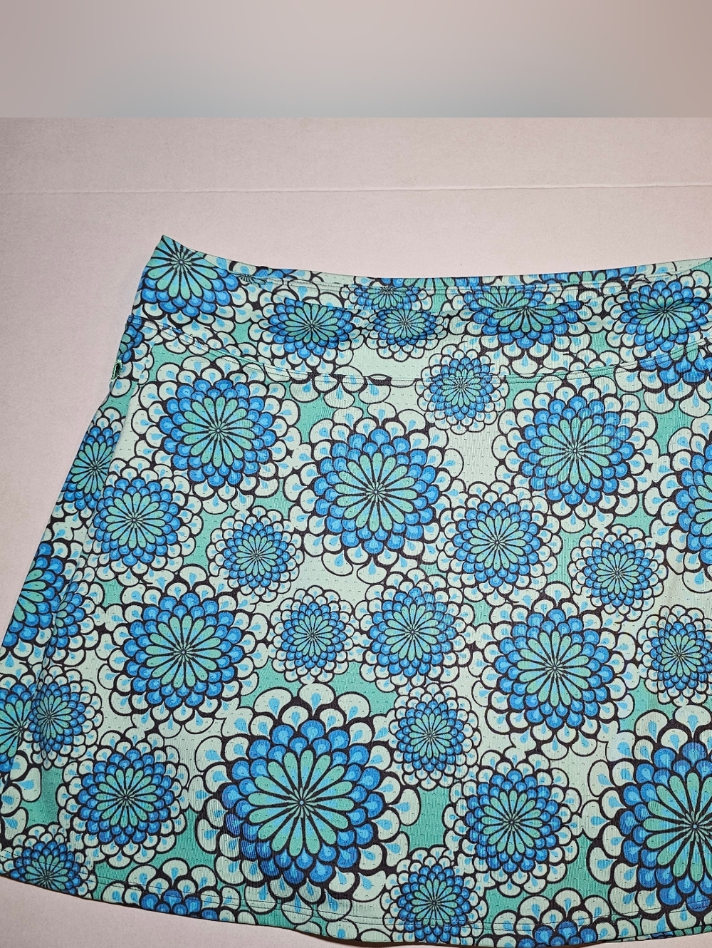 LL Bean Women's Skort Medium Golf Tennis Pickleball Athletic Sports Blue Floral